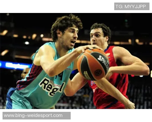 米奇称赞文班在关键时刻投进三分球球员表现至关重要 米奇称赞文班在关键时刻投进三分球球员表现至关重要